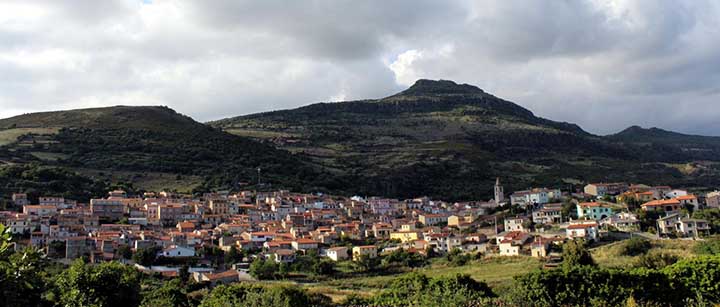 bortigali-paesaggio