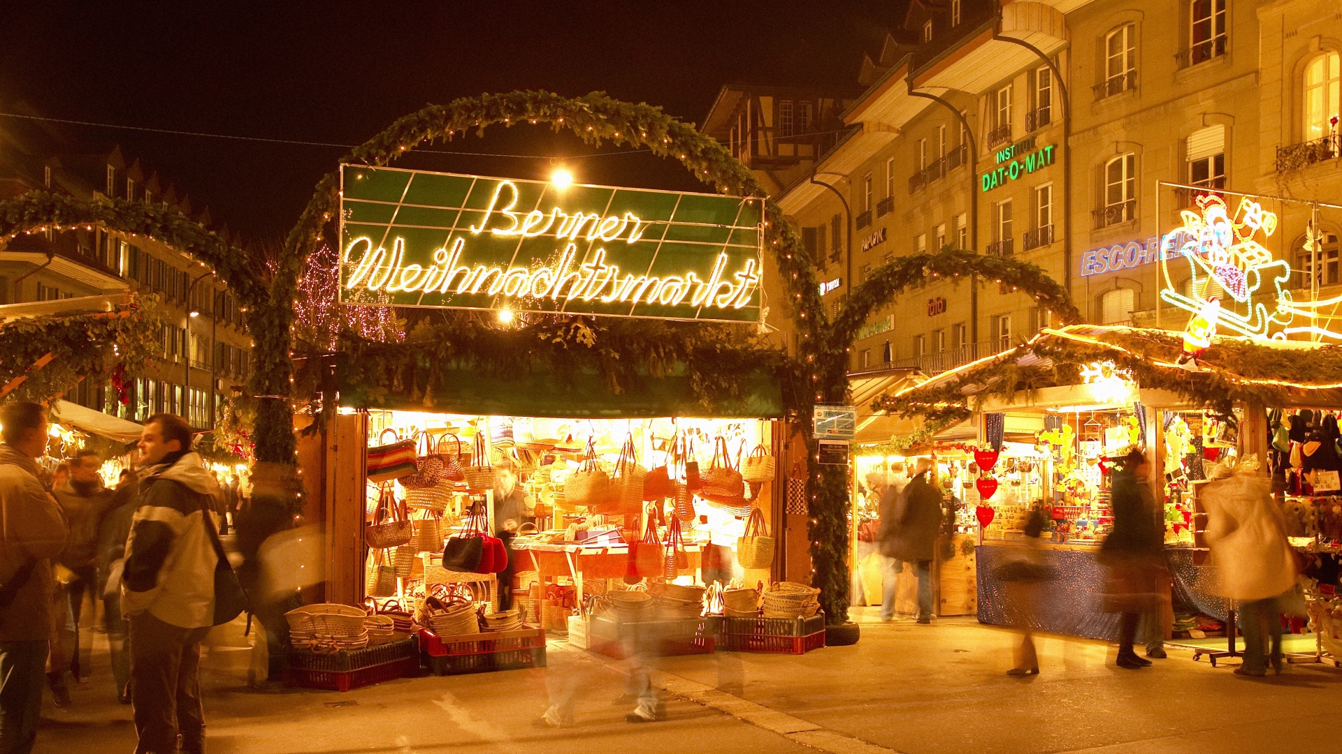 weihnachtsmarkt_waisenhausplatz_01-91fa7606